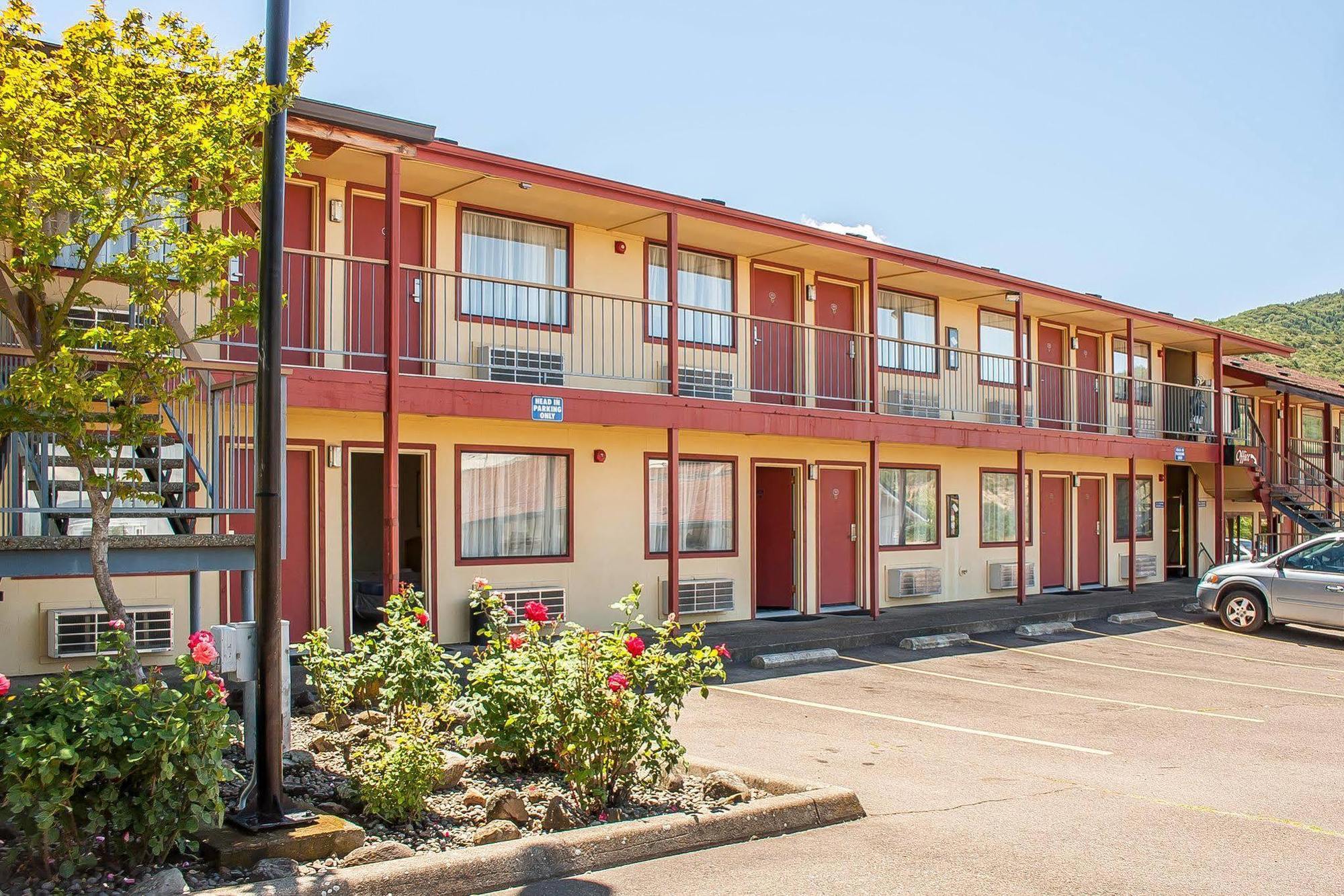 Econo Lodge 阿什兰 外观 照片