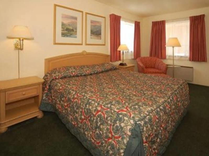 Econo Lodge 阿什兰 外观 照片